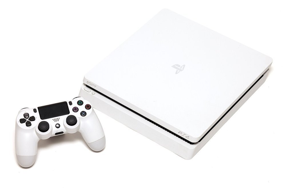 PS4 Slim + 2 mandos