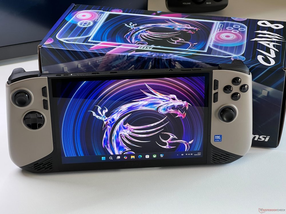 MSI Claw 8 AI+